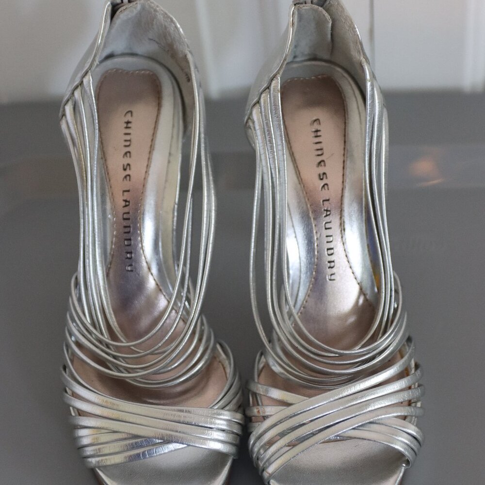 Chinese Laundry Imagine Silver Strappy Heels Size 7.5 Zip Back